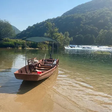 Villa River Luxury House Bihać