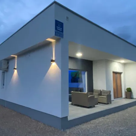 River Luxury House * Bihać